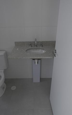 Apartamento à venda com 64m², 2 quartos e 1 vagaBanheiro Social