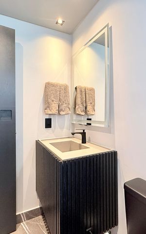 Apartamento à venda com 78m², 2 quartos e 1 vaga Apartamento à venda com 78m², 2 quartos e 1 vagaBanheiro Suíte 1