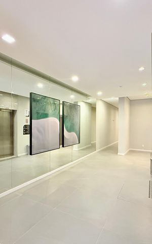 Apartamento à venda com 78m², 2 quartos e 1 vaga Apartamento à venda com 78m², 2 quartos e 1 vagaHall Social Bloco