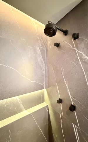 Apartamento à venda com 78m², 2 quartos e 1 vaga Apartamento à venda com 78m², 2 quartos e 1 vagaBanheiro Suíte 2