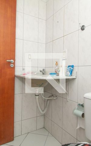 Apartamento à venda com 64m², 2 quartos e 2 vagas Apartamento à venda com 64m², 2 quartos e 2 vagasBanheiro