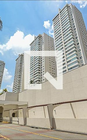 Apartamento para alugar com 155m², 3 quartos e 3 vagas Apartamento para alugar com 155m², 3 quartos e 3 vagasFachada