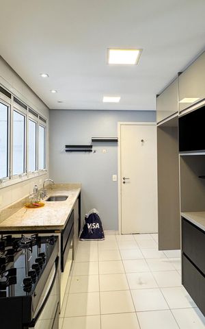 Apartamento para alugar com 155m², 3 quartos e 3 vagas Apartamento para alugar com 155m², 3 quartos e 3 vagasCozinha