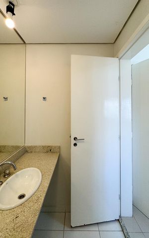 Apartamento para alugar com 155m², 3 quartos e 3 vagas Apartamento para alugar com 155m², 3 quartos e 3 vagasBanheiro - Suíte 2