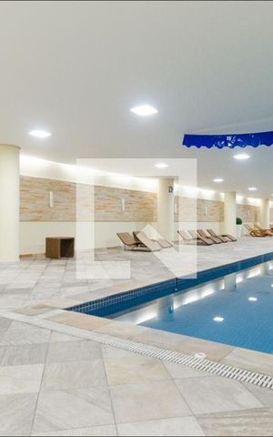 Apartamento para alugar com 155m², 3 quartos e 3 vagas Apartamento para alugar com 155m², 3 quartos e 3 vagasÁrea comum - Piscina