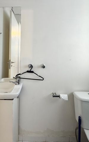 Apartamento para alugar com 155m², 3 quartos e 3 vagas Apartamento para alugar com 155m², 3 quartos e 3 vagasBanheiro de serviço