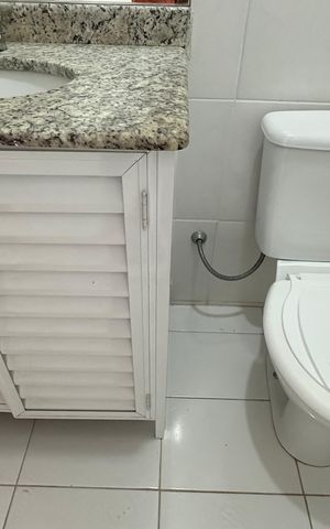Apartamento à venda com 89m², 3 quartos e 1 vaga Apartamento à venda com 89m², 3 quartos e 1 vagaBanheiro Social