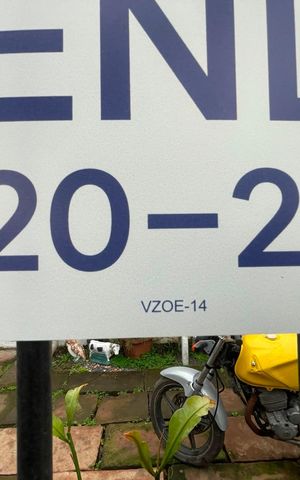Casa para alugar com 100m², 2 quartos e 1 vaga Casa para alugar com 100m², 2 quartos e 1 vagaPlaca instalada em 30/06/2026 com o código VZOE-14