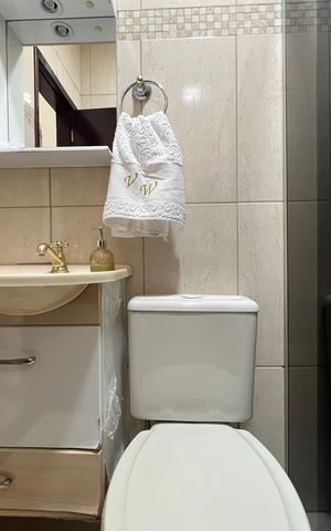 Casa à venda com 400m², 4 quartos e 6 vagas Casa à venda com 400m², 4 quartos e 6 vagasBanheiro Social