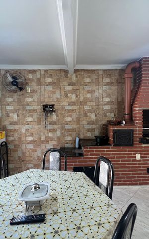 Casa à venda com 400m², 4 quartos e 6 vagas Casa à venda com 400m², 4 quartos e 6 vagasChurrasqueira