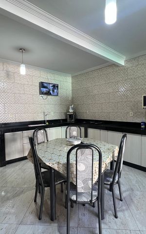 Casa à venda com 400m², 4 quartos e 6 vagas Casa à venda com 400m², 4 quartos e 6 vagasChurrasqueira
