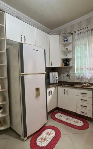 Casa à venda com 400m², 4 quartos e 6 vagas Casa à venda com 400m², 4 quartos e 6 vagasCozinha