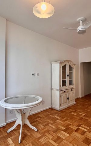 Apartamento para alugar com 90m², 3 quartos e 1 vaga Apartamento para alugar com 90m², 3 quartos e 1 vagaSala