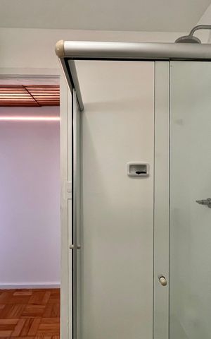 Apartamento para alugar com 90m², 3 quartos e 1 vaga Apartamento para alugar com 90m², 3 quartos e 1 vagaBanheiro social