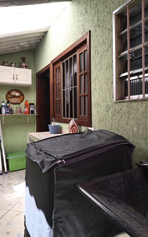 Casa à venda com 138m², 2 quartos e 2 vagas Casa à venda com 138m², 2 quartos e 2 vagasLavanderia