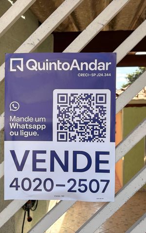 Casa à venda com 138m², 2 quartos e 2 vagas Casa à venda com 138m², 2 quartos e 2 vagasFachada + plaquinha YSQQ-190