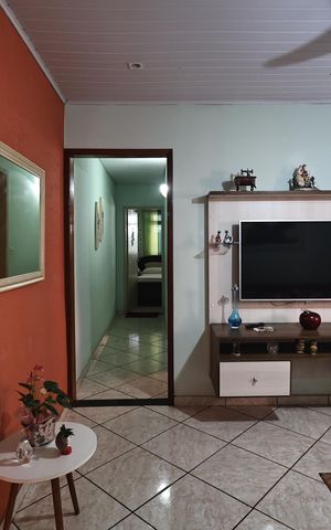 Casa à venda com 138m², 2 quartos e 2 vagas Casa à venda com 138m², 2 quartos e 2 vagasSala