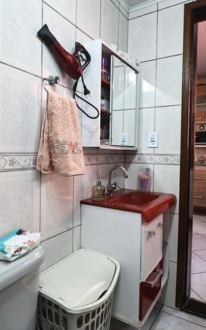 Casa à venda com 138m², 2 quartos e 2 vagas Casa à venda com 138m², 2 quartos e 2 vagasBanheiro