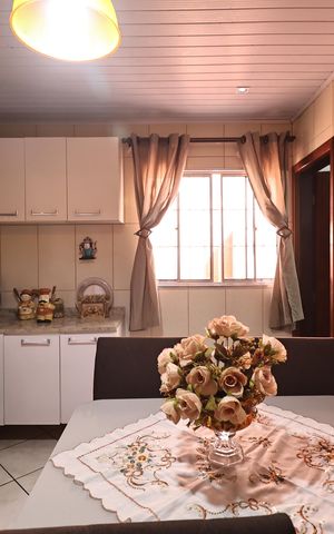 Casa à venda com 138m², 2 quartos e 2 vagas Casa à venda com 138m², 2 quartos e 2 vagasCopa