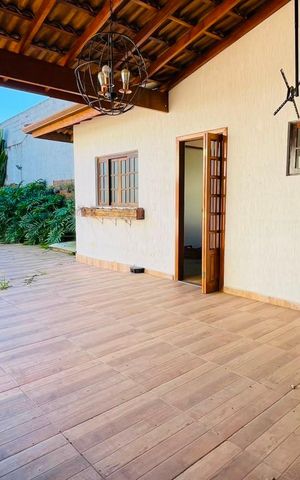 Casa de condomínio para alugar com 600m², 4 quartos e 4 vagas Casa de condomínio para alugar com 600m², 4 quartos e 4 vagasArea de churrasqueira