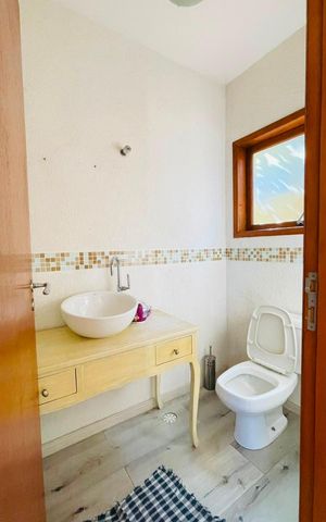Casa de condomínio para alugar com 600m², 4 quartos e 4 vagas Casa de condomínio para alugar com 600m², 4 quartos e 4 vagasBanheiro