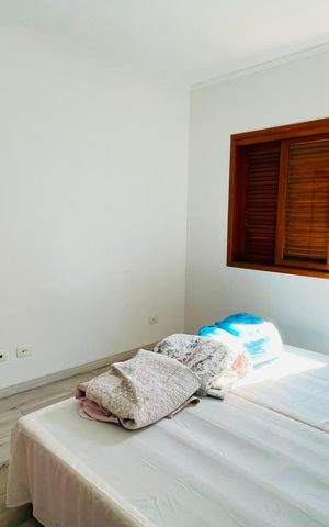 Casa de condomínio para alugar com 600m², 4 quartos e 4 vagas Casa de condomínio para alugar com 600m², 4 quartos e 4 vagasQuarto