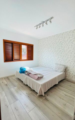 Casa de condomínio para alugar com 600m², 4 quartos e 4 vagas Casa de condomínio para alugar com 600m², 4 quartos e 4 vagasQuarto