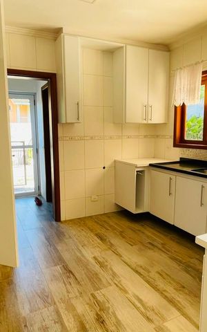 Casa de condomínio para alugar com 600m², 4 quartos e 4 vagas Casa de condomínio para alugar com 600m², 4 quartos e 4 vagasCozinha