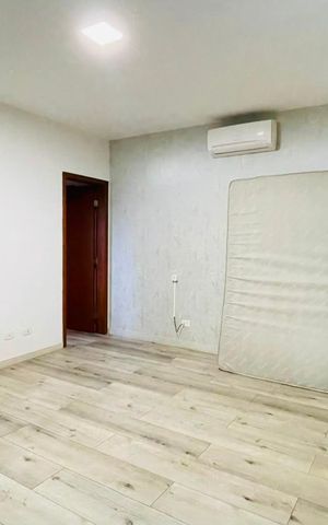 Casa de condomínio para alugar com 600m², 4 quartos e 4 vagas Casa de condomínio para alugar com 600m², 4 quartos e 4 vagasQuarto