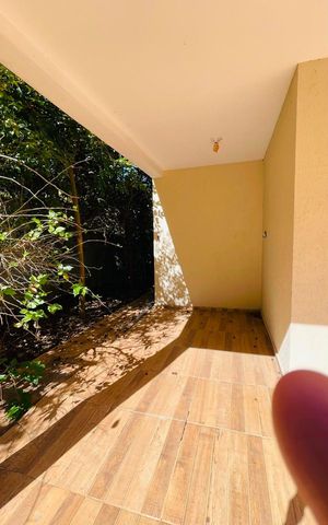 Casa de condomínio para alugar com 600m², 4 quartos e 4 vagas Casa de condomínio para alugar com 600m², 4 quartos e 4 vagasQuintal