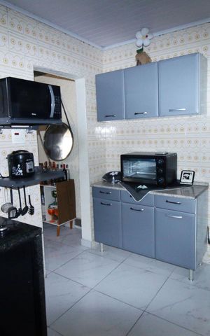Casa à venda com 300m², 2 quartos e 1 vagaCozinha