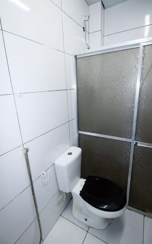 Casa à venda com 300m², 2 quartos e 1 vagaBanheiro Social