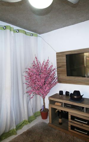 Casa à venda com 300m², 2 quartos e 1 vagaSala