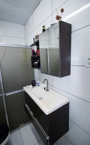 Casa à venda com 300m², 2 quartos e 1 vagaBanheiro Social