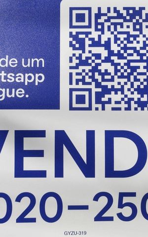Casa à venda com 183m², 4 quartos e 2 vagas Casa à venda com 183m², 4 quartos e 2 vagasPlaca