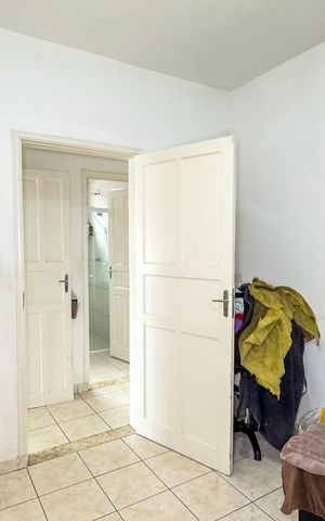 Casa à venda com 183m², 4 quartos e 2 vagasCasa 2 - Quarto