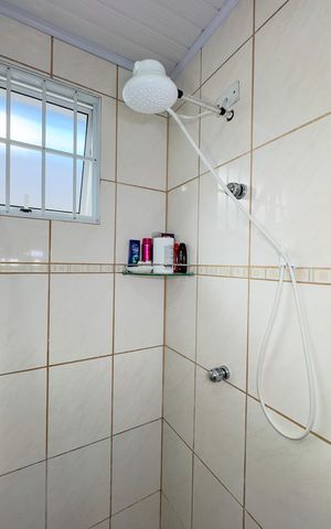 Casa à venda com 183m², 4 quartos e 2 vagasCasa 2 - Banheiro social