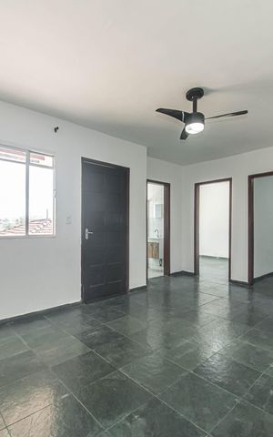 Casa à venda com 183m², 4 quartos e 2 vagas Casa à venda com 183m², 4 quartos e 2 vagasSala