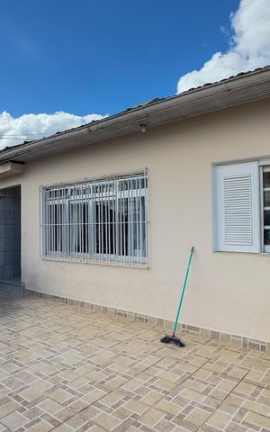 Casa à venda com 183m², 4 quartos e 2 vagasVaranda