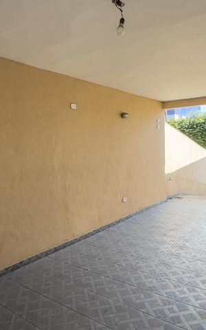 Casa à venda com 183m², 4 quartos e 2 vagasGaragem