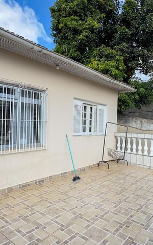Casa à venda com 183m², 4 quartos e 2 vagasVaranda