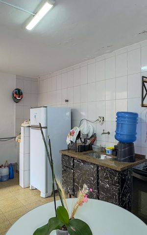 Casa à venda com 183m², 4 quartos e 2 vagasCasa 2 - Cozinha