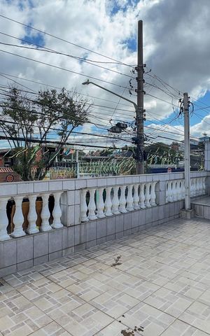 Casa à venda com 183m², 4 quartos e 2 vagasVaranda