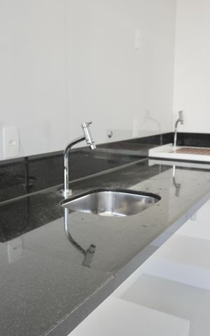 Studio à venda com 44m², 1 quarto e 1 vaga Studio à venda com 44m², 1 quarto e 1 vagaCozinha e Área de Serviço