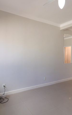 Casa à venda com 90m², 3 quartos e 2 vagasSala