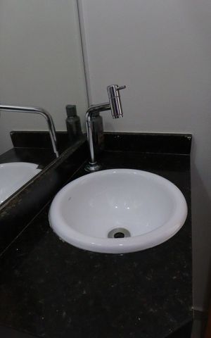 Casa à venda com 90m², 3 quartos e 2 vagasLavabo
