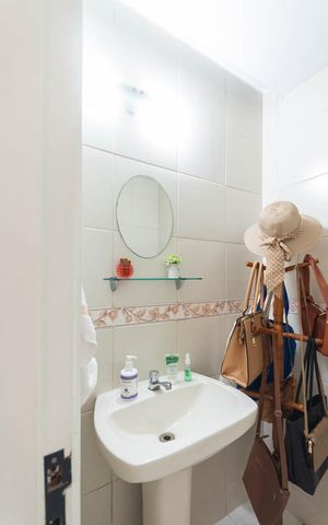 Apartamento à venda com 75m², 2 quartos e 1 vagaLavabo