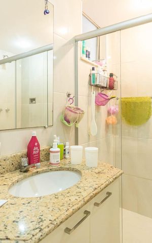 Apartamento à venda com 75m², 2 quartos e 1 vagaBanheiro