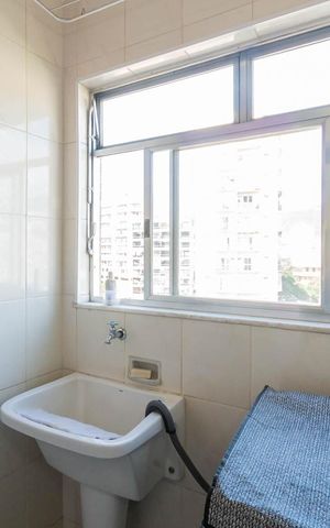 Apartamento à venda com 75m², 2 quartos e 1 vagaÁrea de Serviço