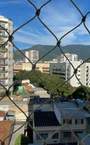 Apartamento à venda com 75m², 2 quartos e 1 vagaVista Quarto 2